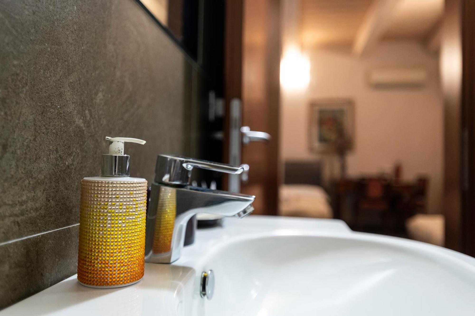 Al Battistero Luxury Bed & Breakfast